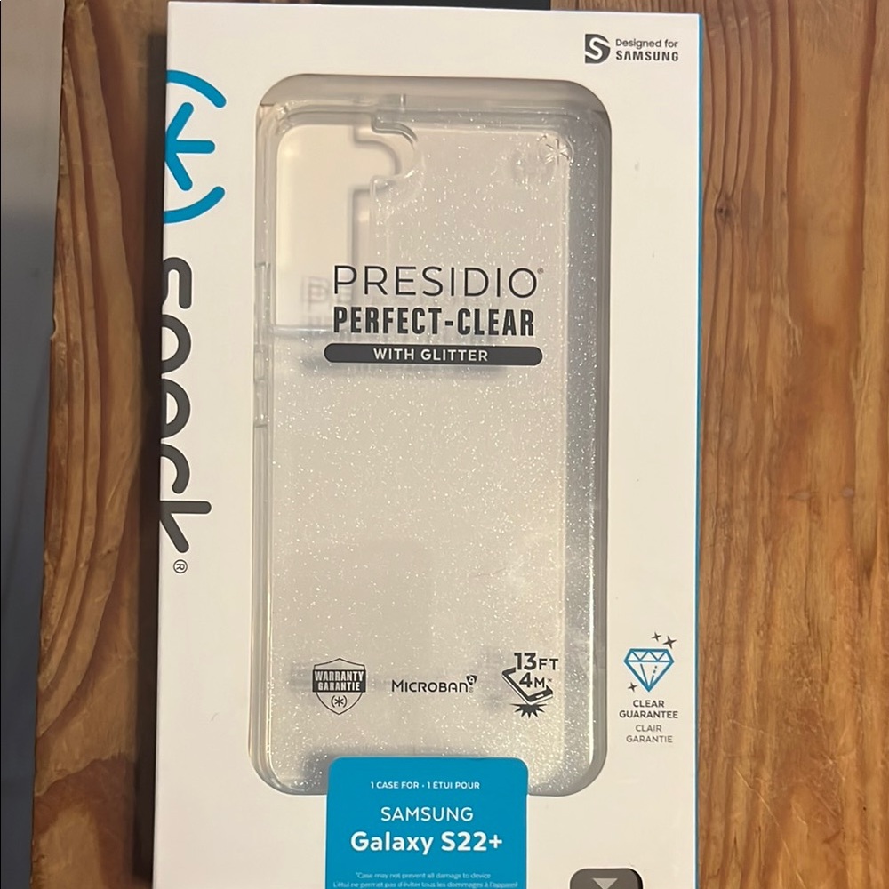 Speck White Presidio Case for Cell Phones